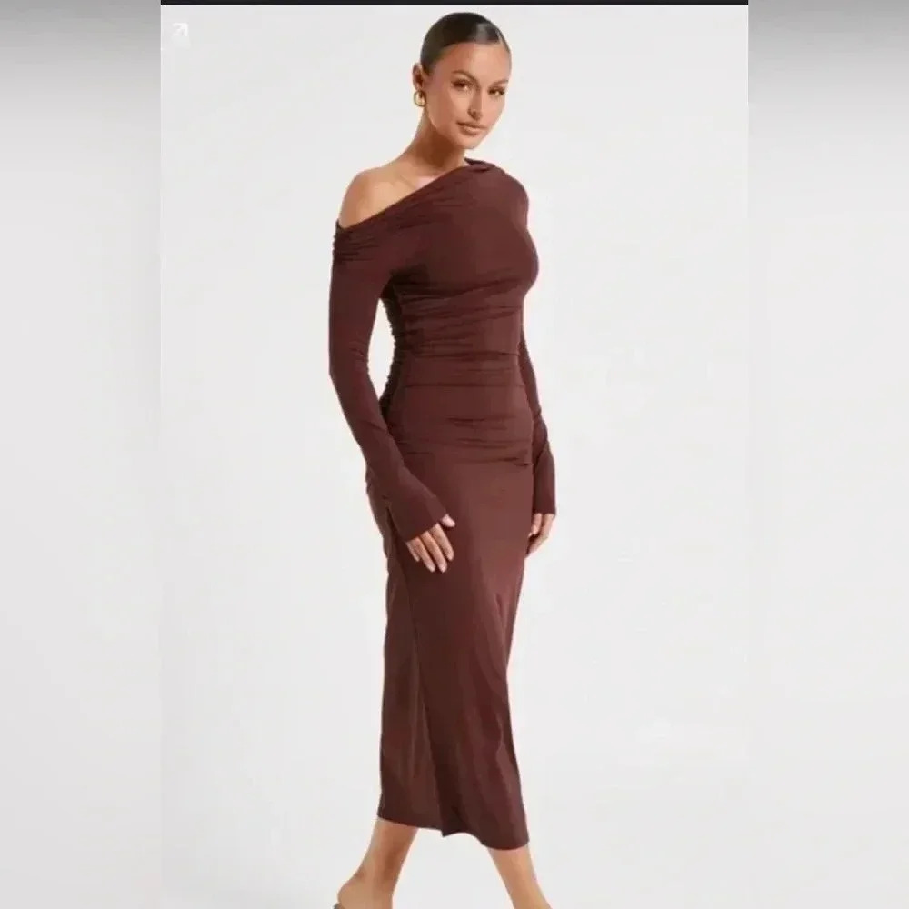Meshki size L Brawn maxi dress